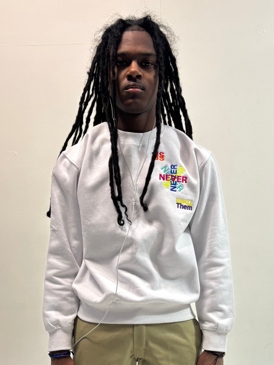 WHITE USNEVERTHEM SWEATER